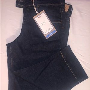 515 Levi’s Denim Mid Rise Jeans
